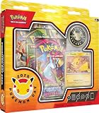 Colección Pokémon Day 2026 del GCC Pokémon (una Tarjeta Promocional holográfica, una Moneda y Tres Sobres de expansión)